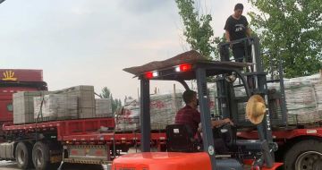 日照 黄金麻冰裂纹，地铺石装车