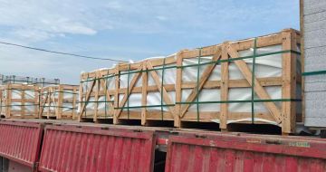 日照 芝麻白花岗岩地铺石出口专车-泰国游