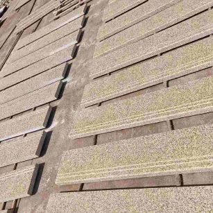 日照 黄金麻花岗岩光面楼梯踏步