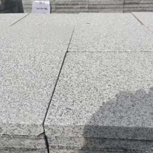 日照 白麻花岗岩石材推荐 荔枝面地铺石