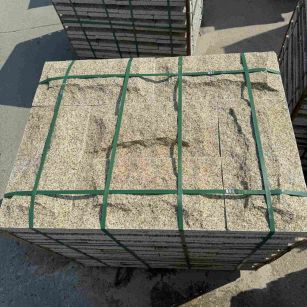 日照 黄金麻花岗岩石材自然面蘑菇石成品