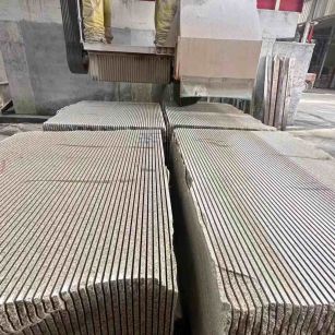 日照 车间生产日常，黄金麻白麻花岗岩