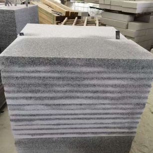 日照 芝麻白5公分火烧地铺成品，900*400，规格可定制