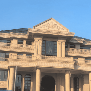 日照黄金麻别墅外墙干挂石材效果示例