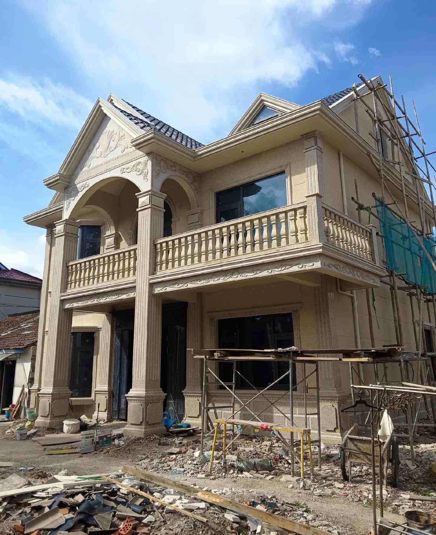 日照 黄金麻花岗岩石材私人别墅雕花门楼柱阳台栏杆