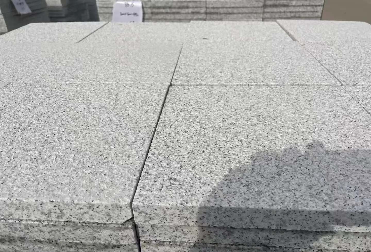 日照 白麻花岗岩石材推荐 荔枝面地铺石