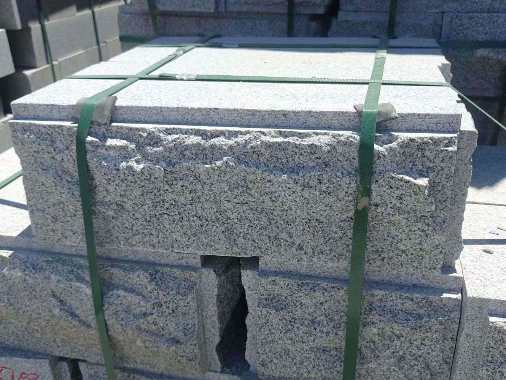 日照 芝麻白花岗岩自然面成品