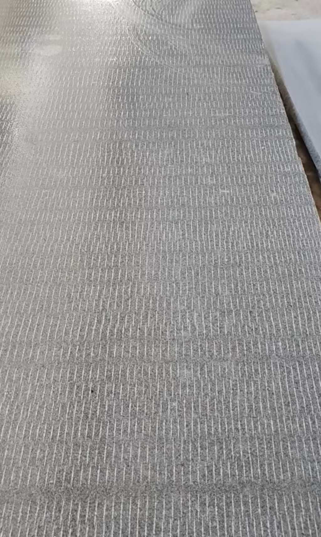 日照 芝麻灰花岗岩斧剁面，刀斩面