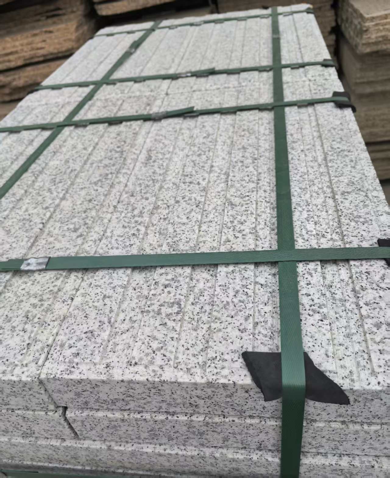 日照 白麻花岗岩直行盲道石，盲条，地铺石