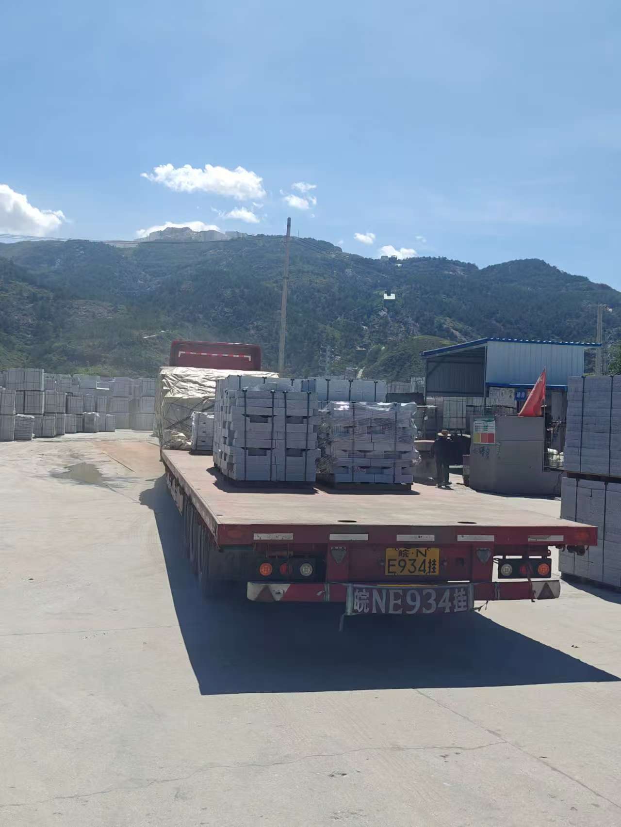 日照 芝麻白仿形路沿石，直形路沿石