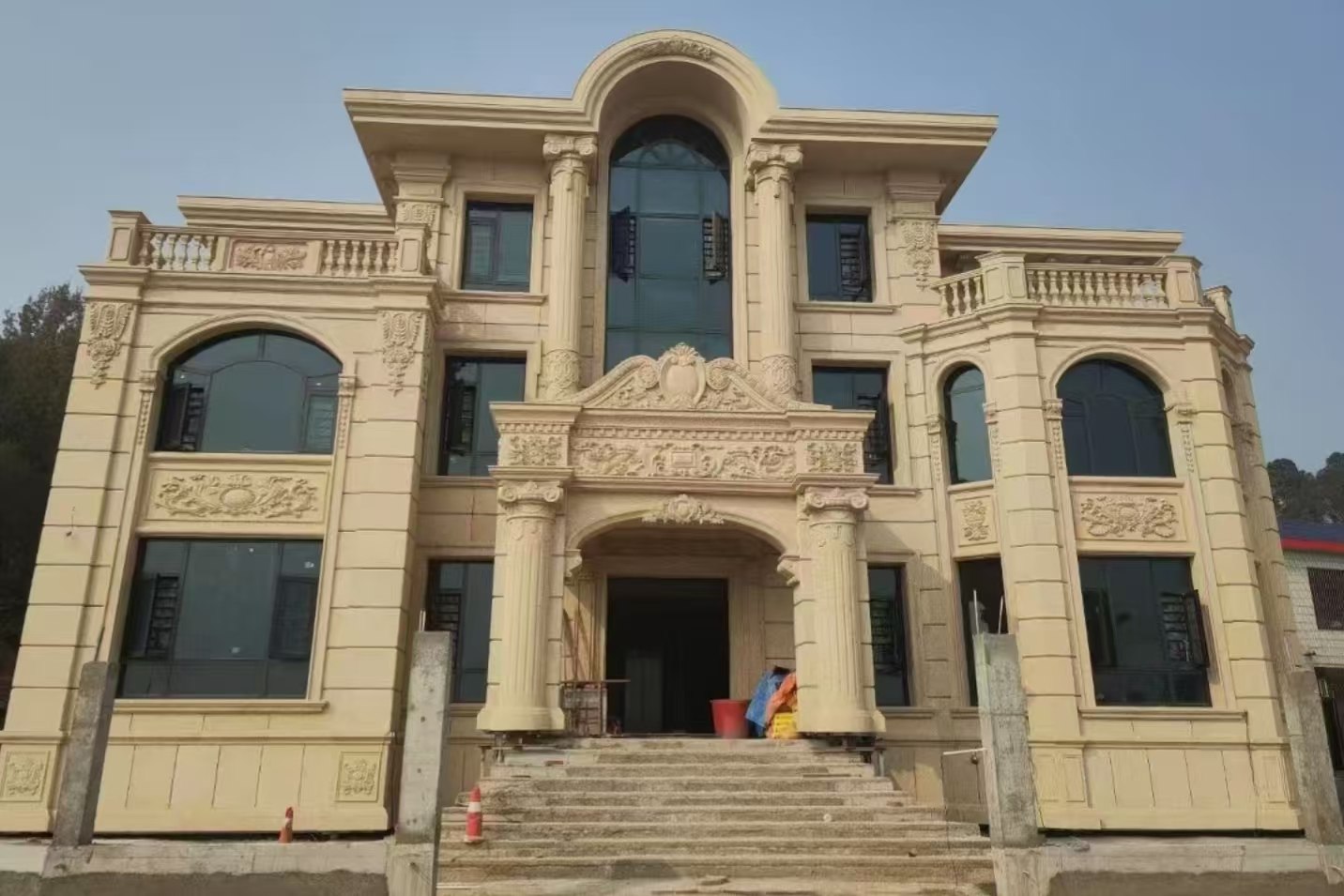 日照 黄金麻花岗岩别墅外墙干挂