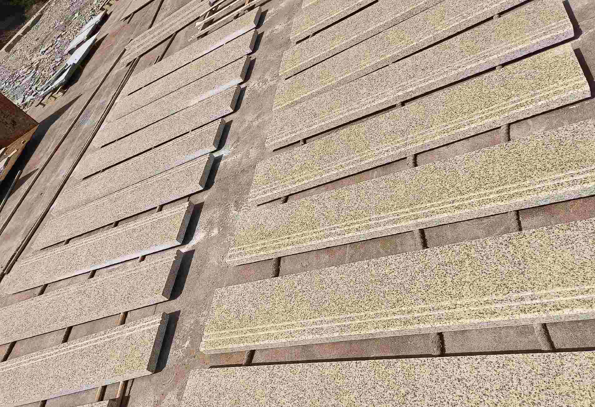 日照 黄金麻花岗岩光面楼梯踏步