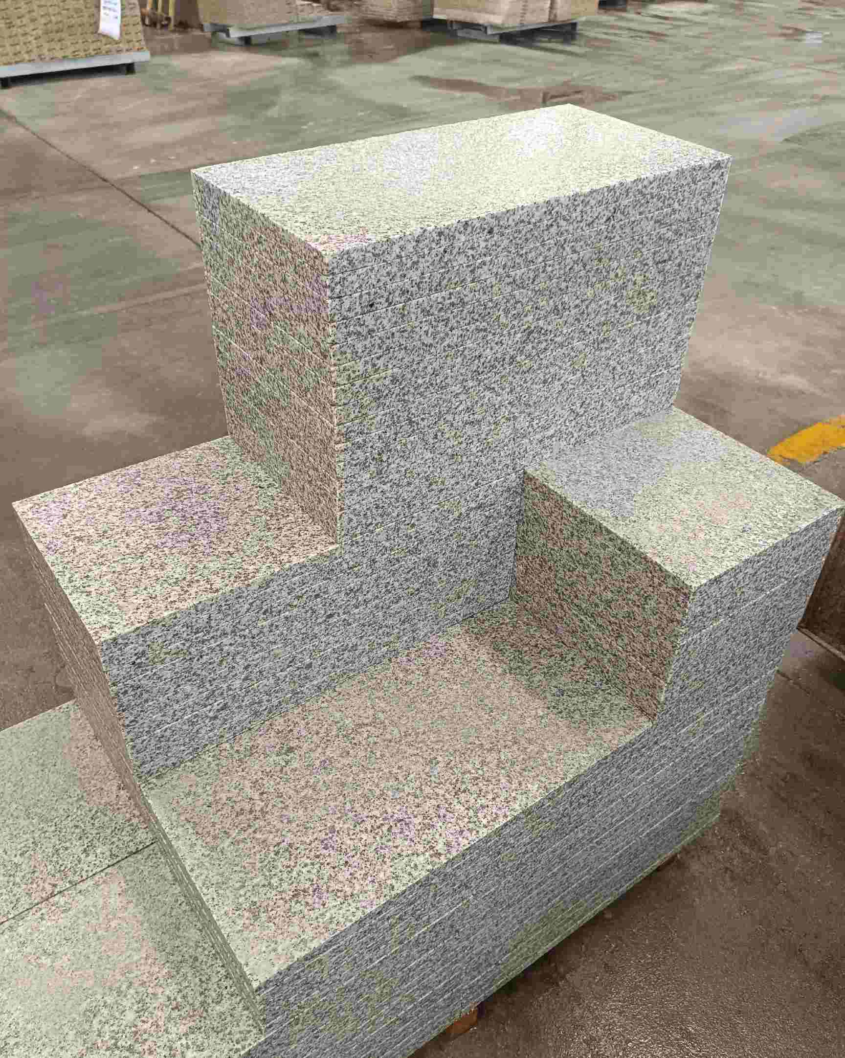 日照 白麻花岗岩荔枝面地铺石