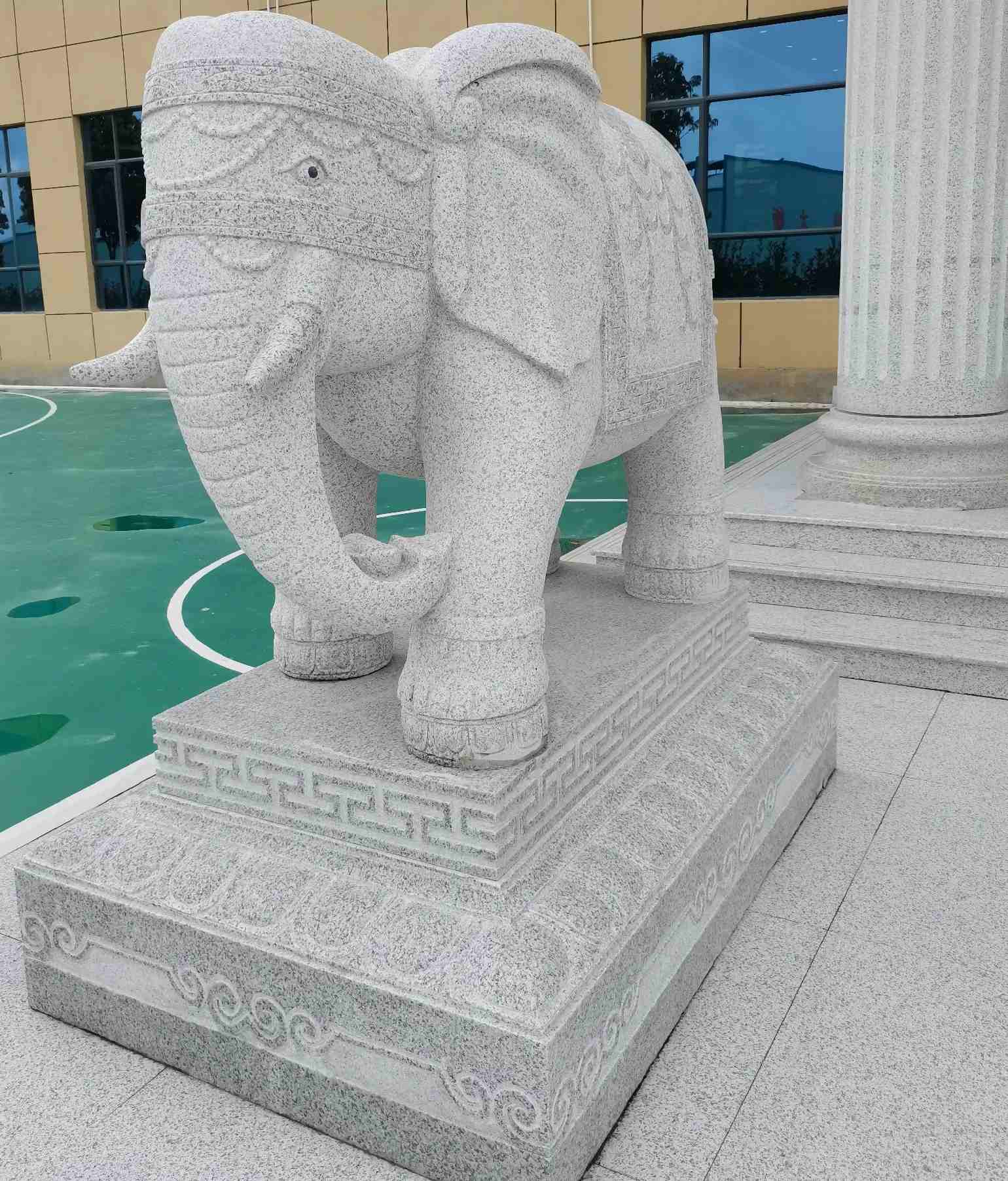 日照 白麻花岗岩动物异形石雕-大象