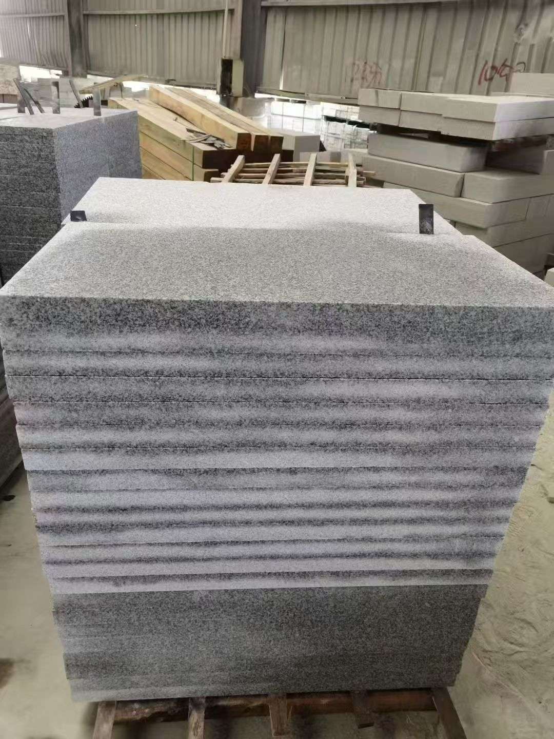 日照 芝麻白5公分火烧地铺成品，900*400，规格可定制