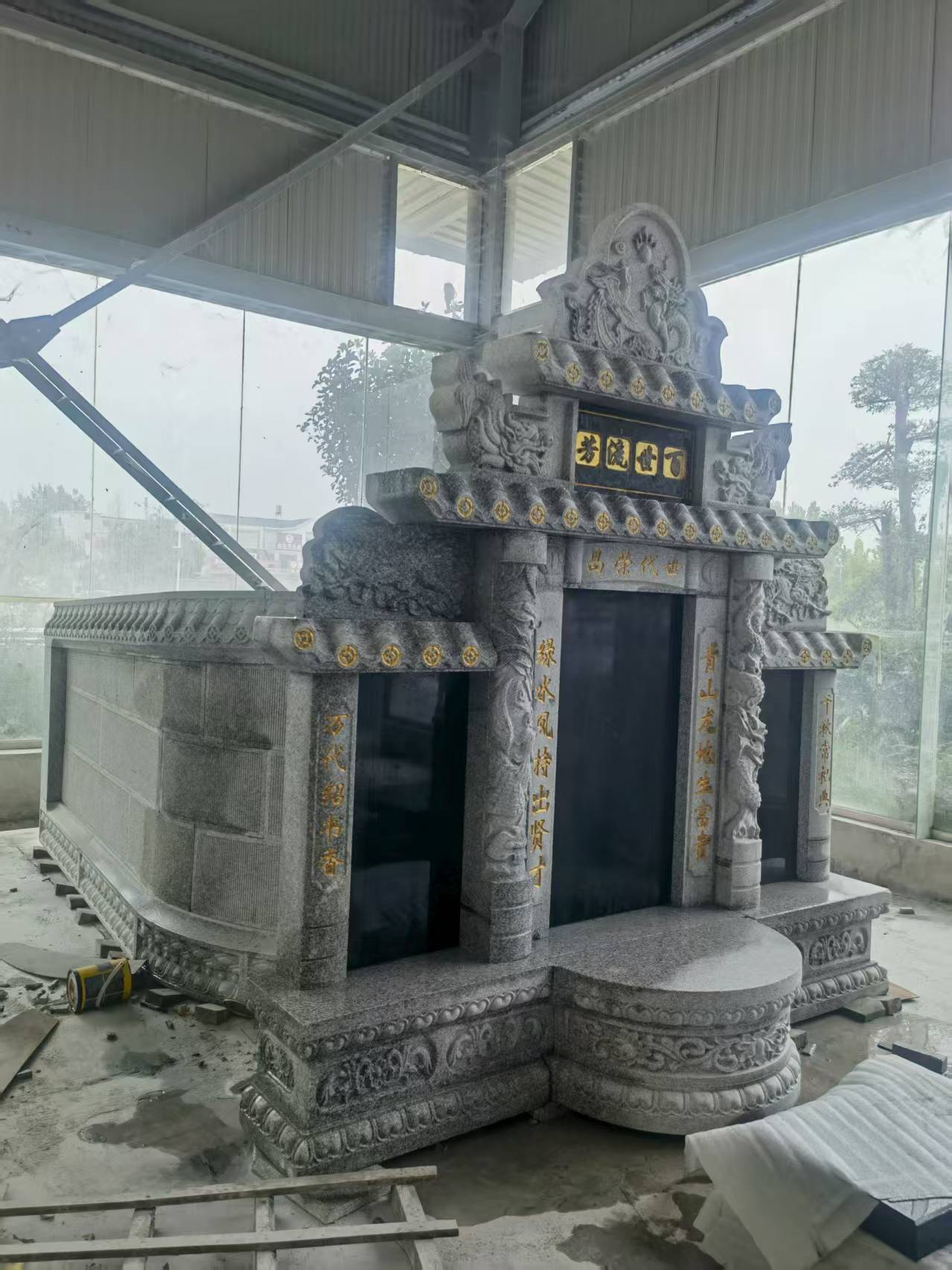 日照 芝麻白墓碑效果展示图